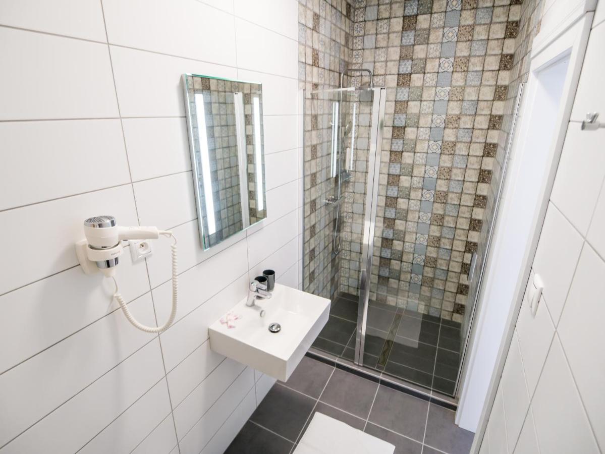 Am Kastiel Penzion Rimavská Sobota Exteriör bild